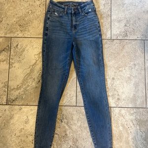 American eagle curvy high rise skinny jeans